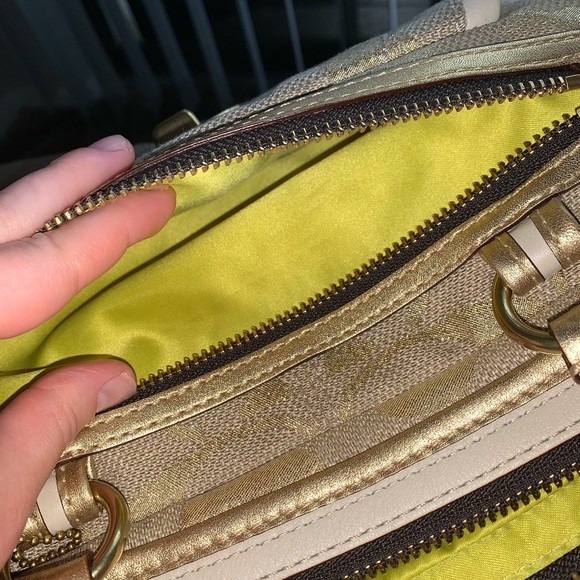 Coach purse - Picture 10 of 14